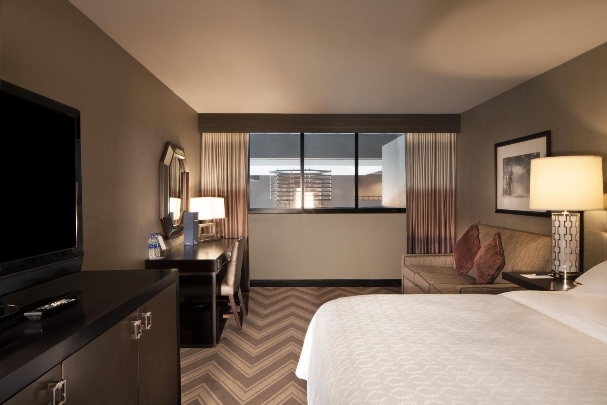 Sheraton Bucks County Hotel